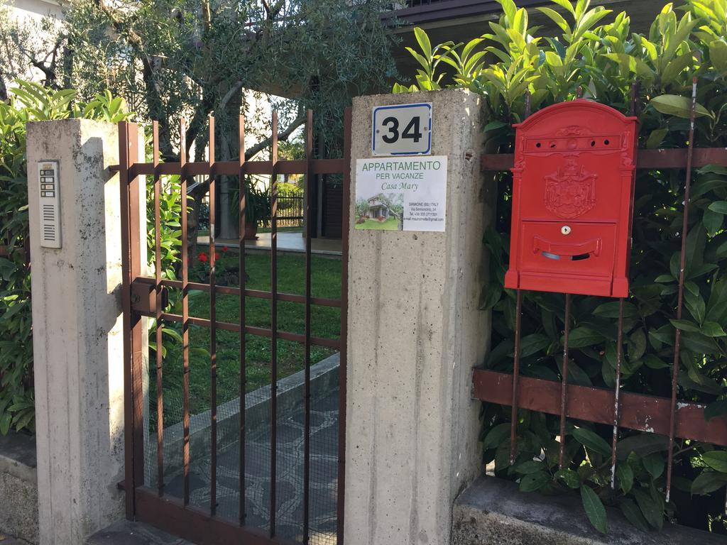 Casa Mary Due - Trilocale Con Giardino Privato A Due Passi Dal Lago Сирмионе Экстерьер фото